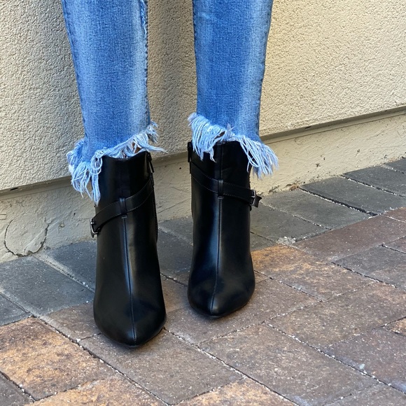 Black Leather Pointy Toe Stiletto Heel Ankle Boots - Picture 4 of 8